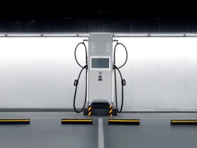 현대차그룹 ‘200kW 양팔형 E-pit 충전기’ EV-Q 인증 최초 획득