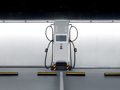 현대차그룹 ‘200kW 양팔형 E-pit 충전기’ EV-Q 인증 최초 획득